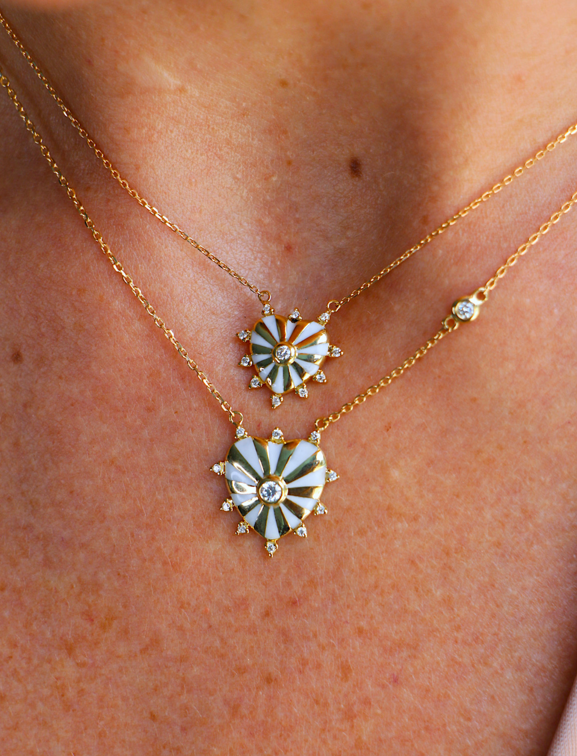 Small Mila Heart Necklace Diamonds Around
