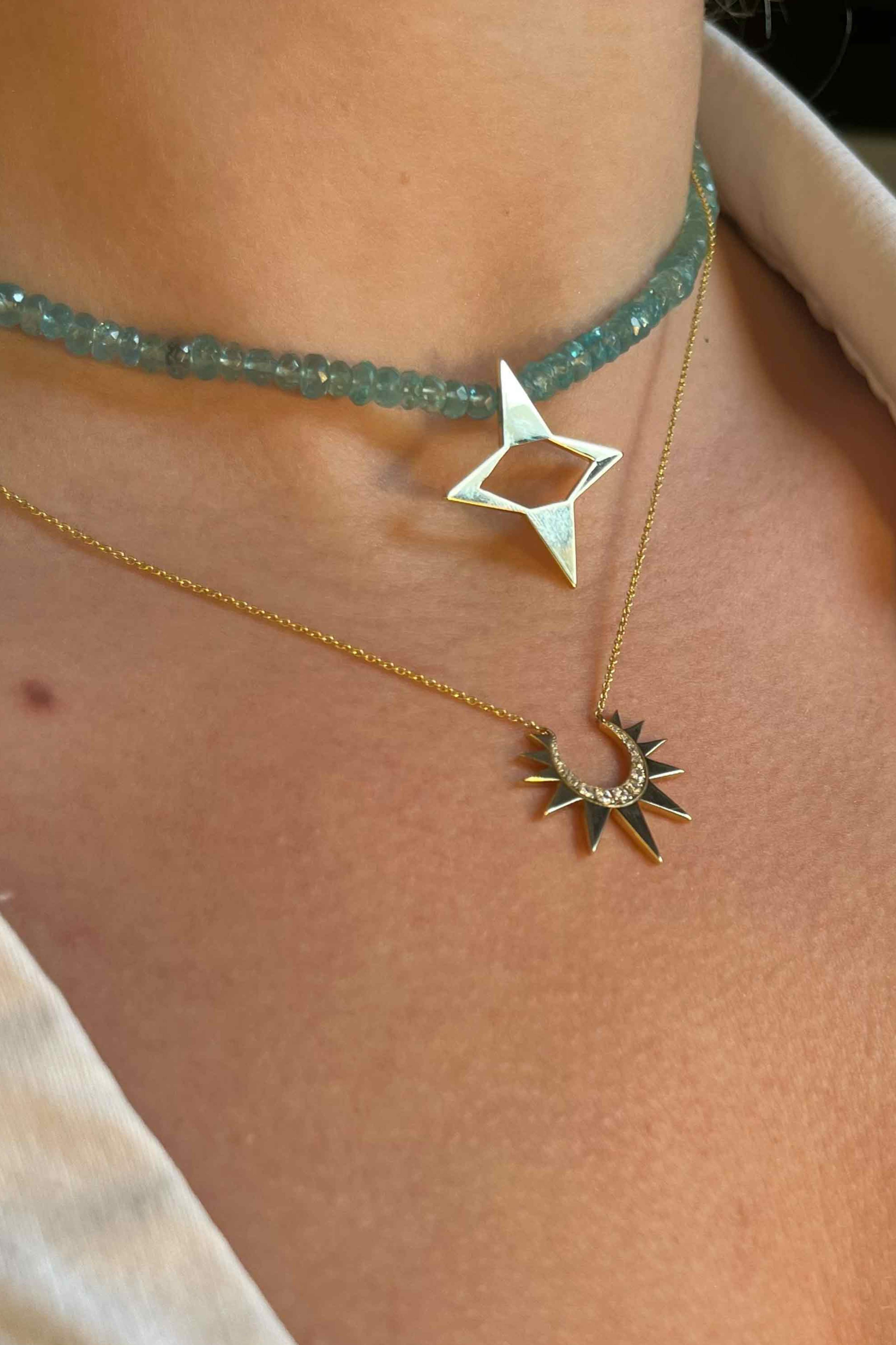 Apatite Beaded Necklace With Star Relief Pendant