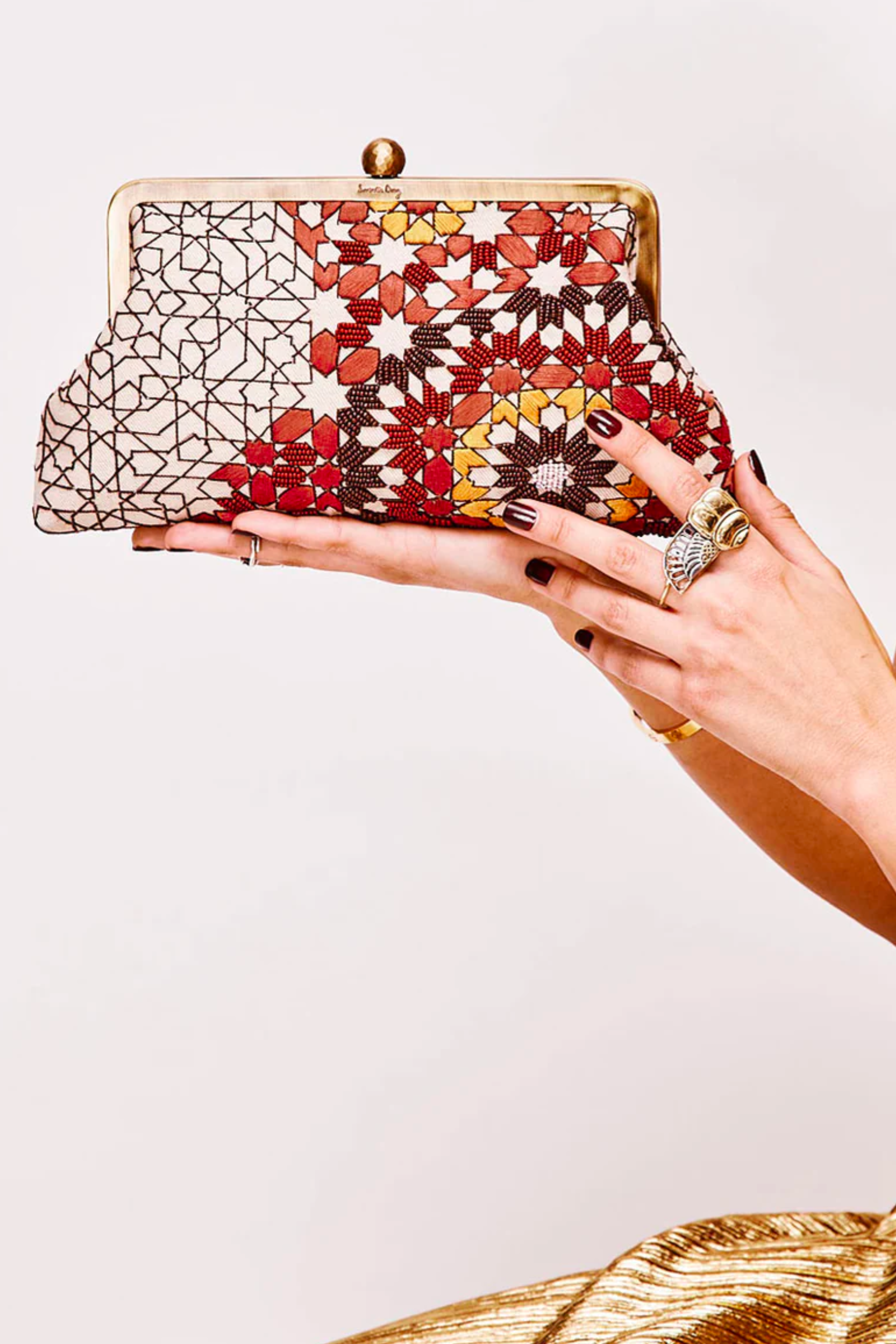 Arabesque Cherry Red Classic