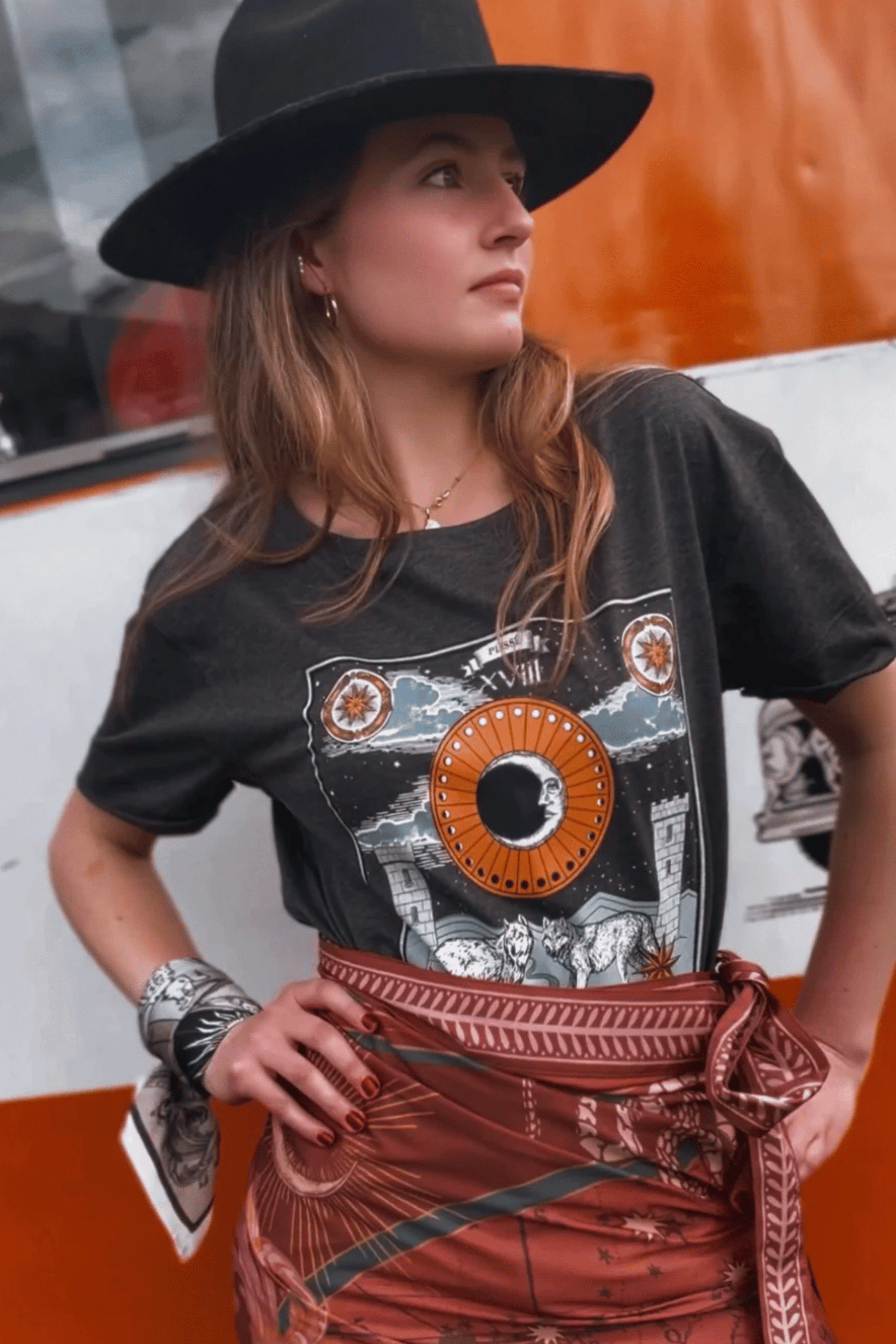 The Moon T-Shirt Gray