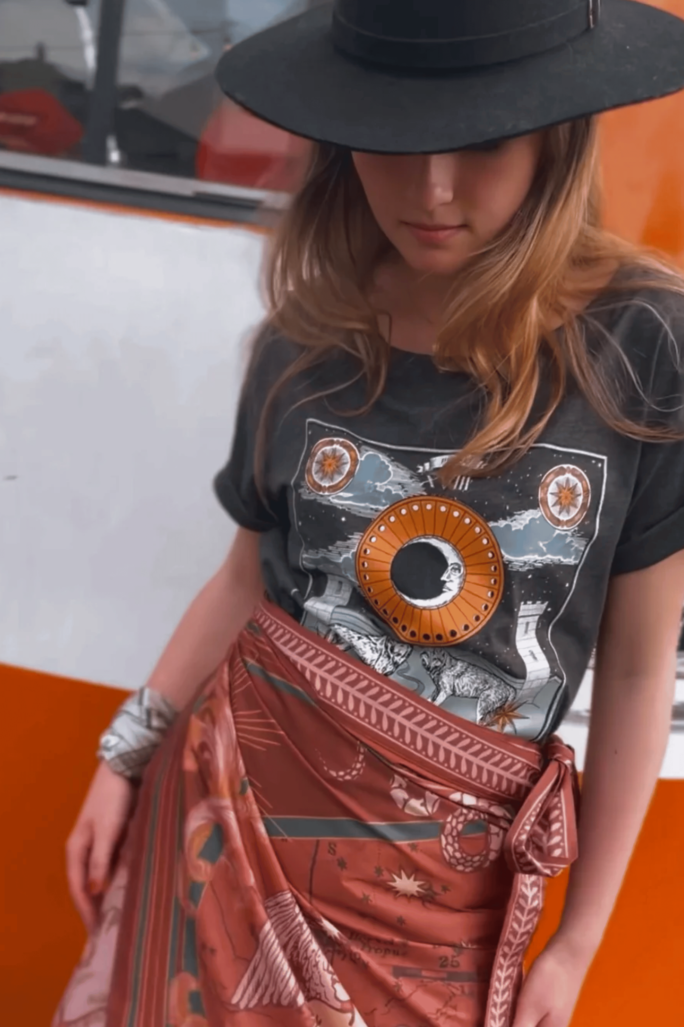 The Moon T-Shirt Gray