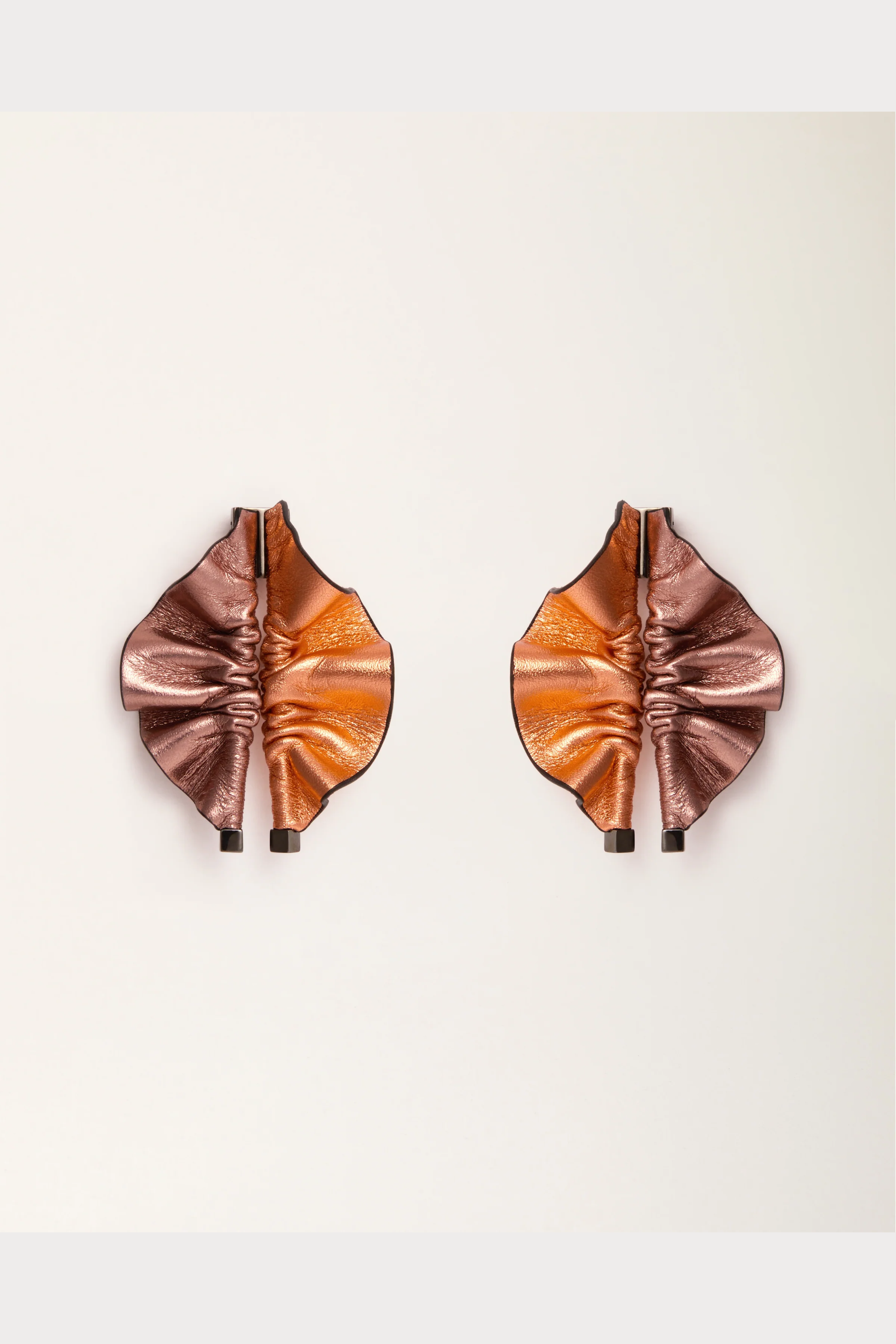 Minialie Earrings