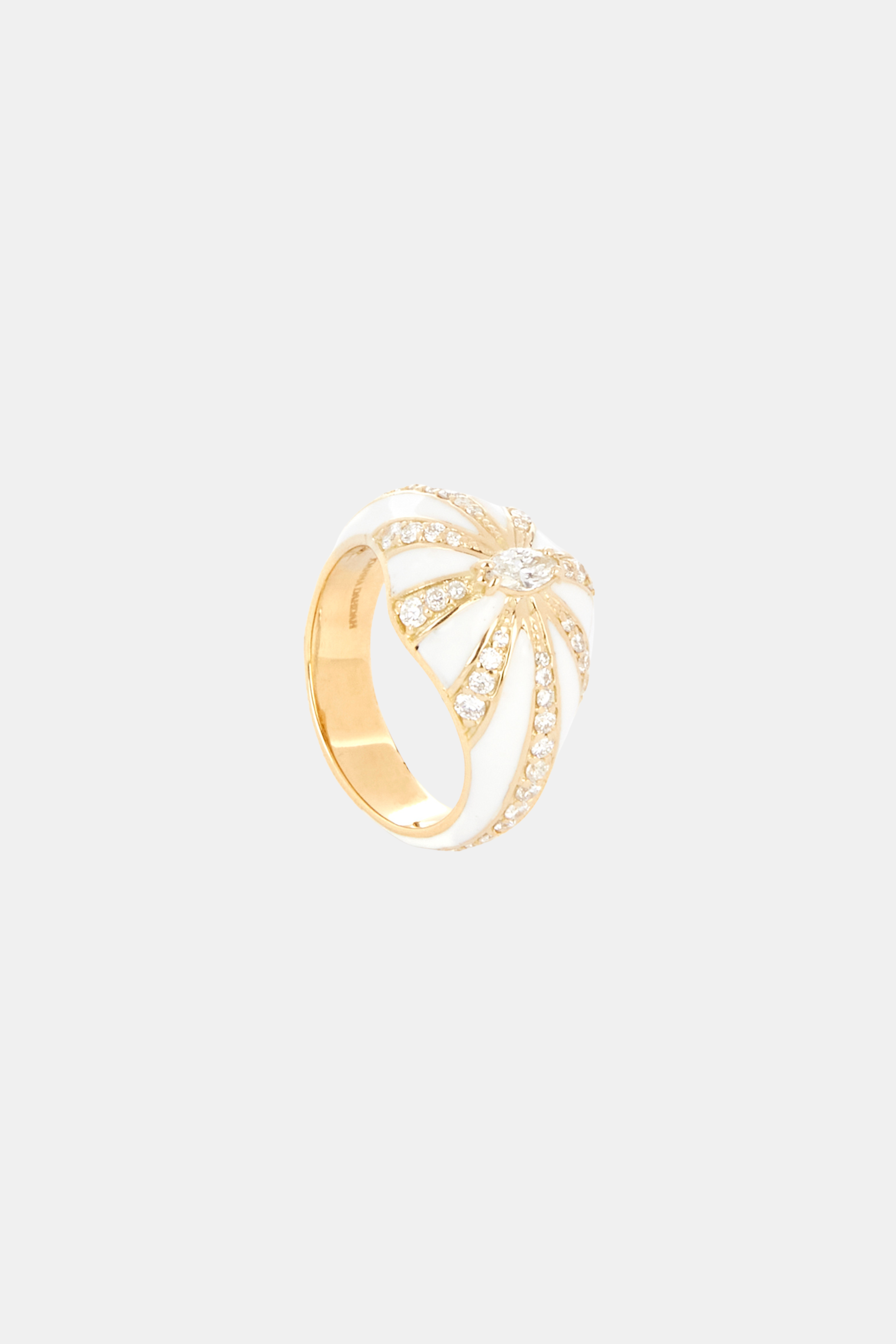 Lila Ring
