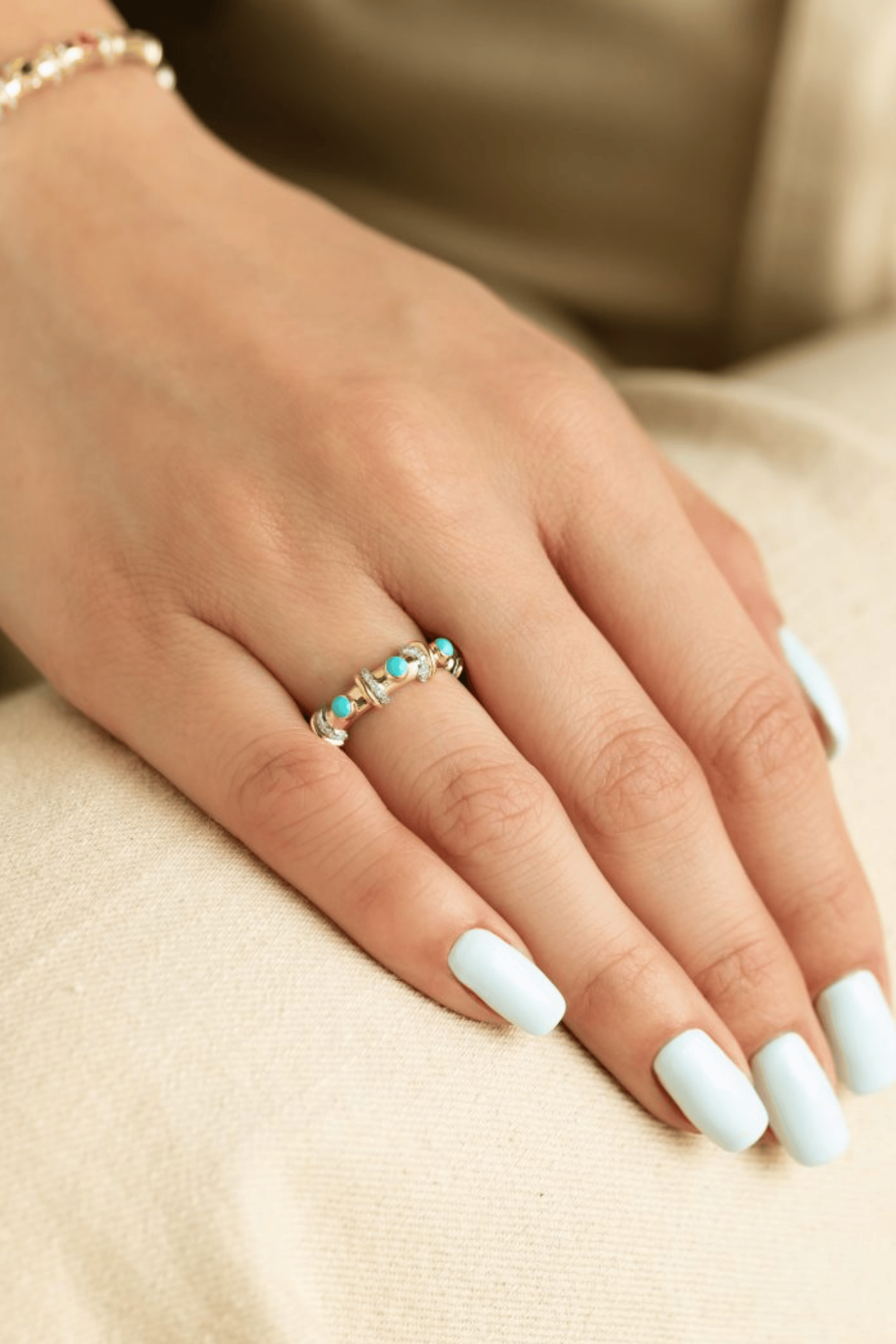 Milky Round Ring