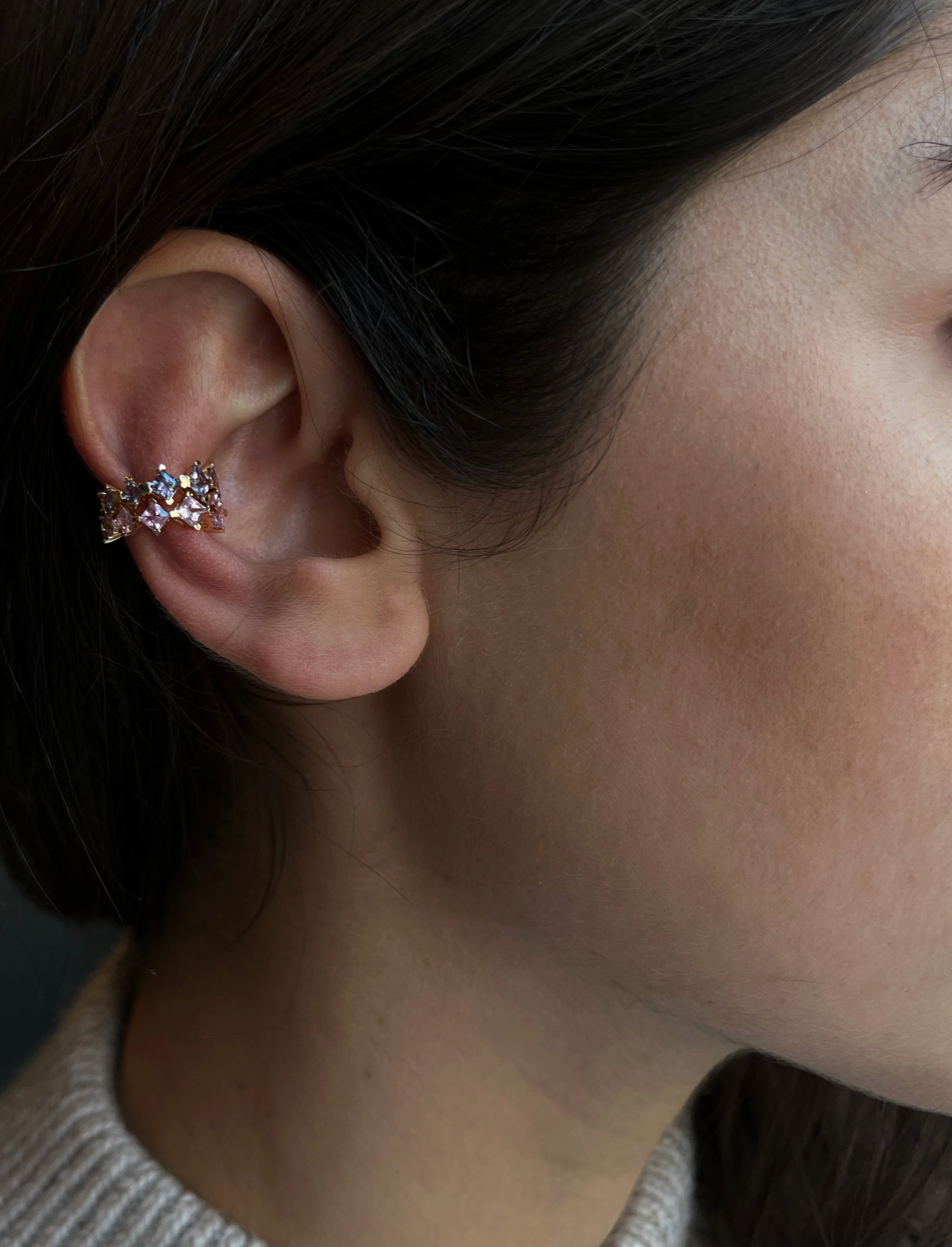 Blue Sapphire Single Round Ear Cuff
