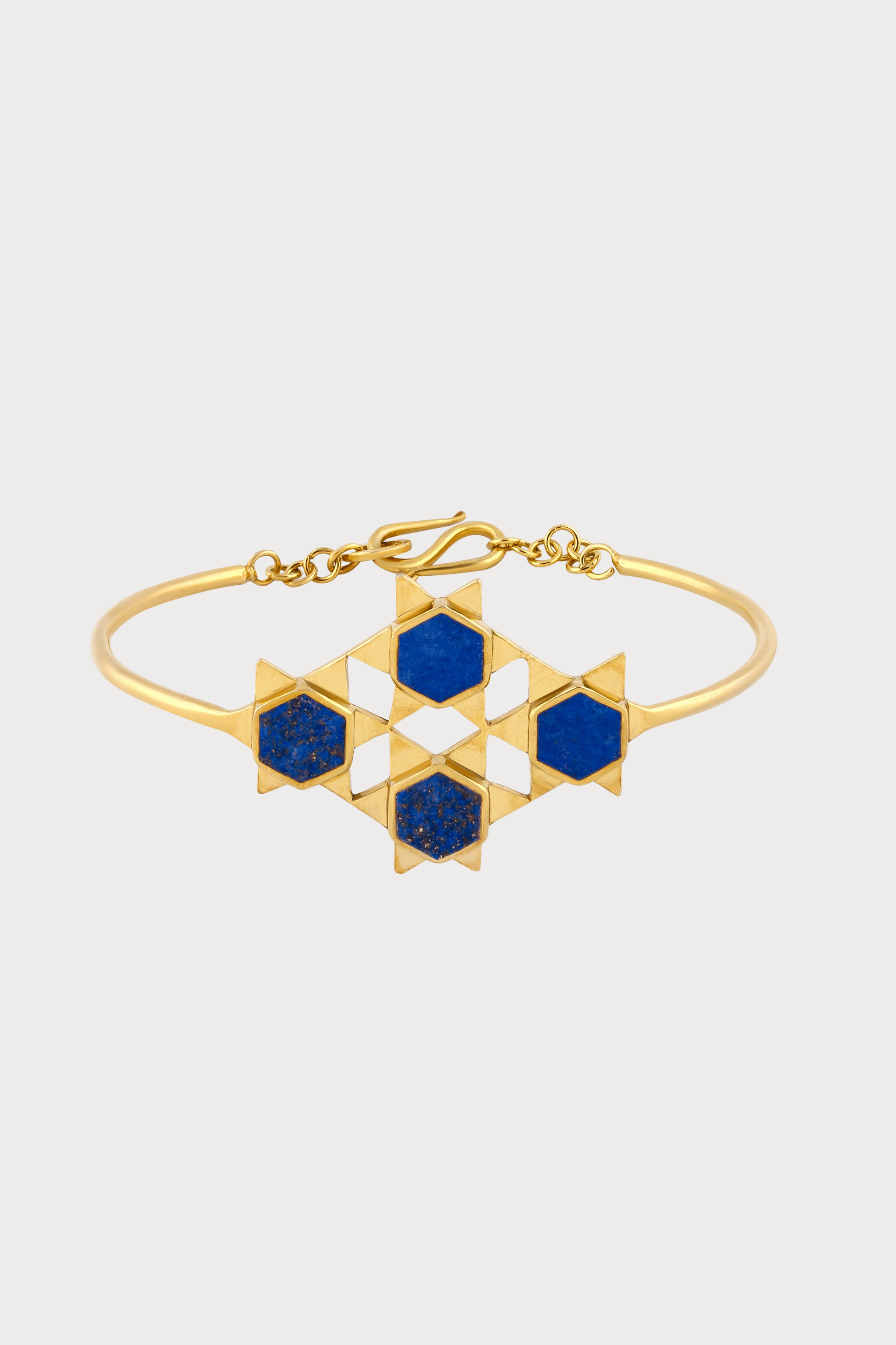 Shad Cuff