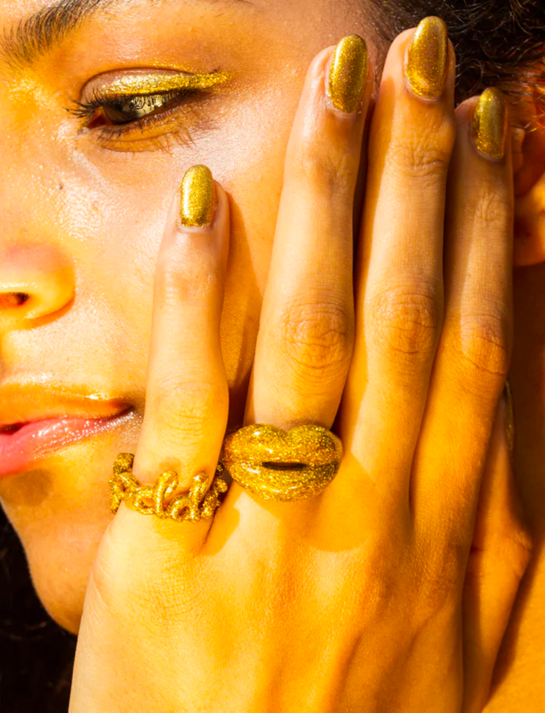 Glitter Gold Hotlips Ring