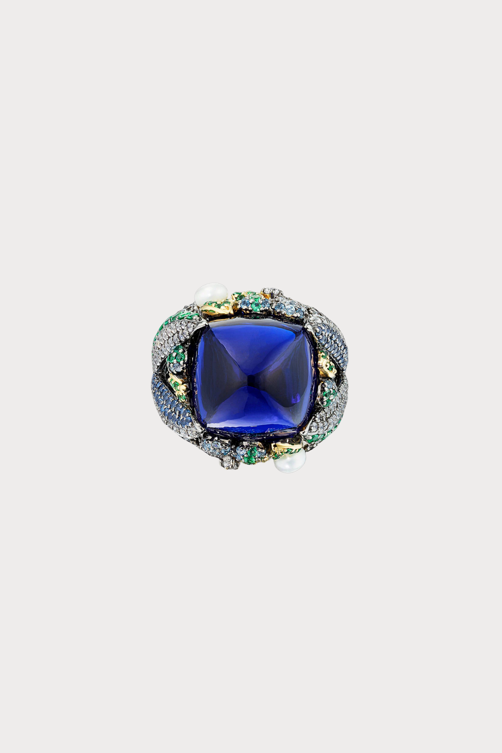 Sapphire Sugarloaf Berry Ring