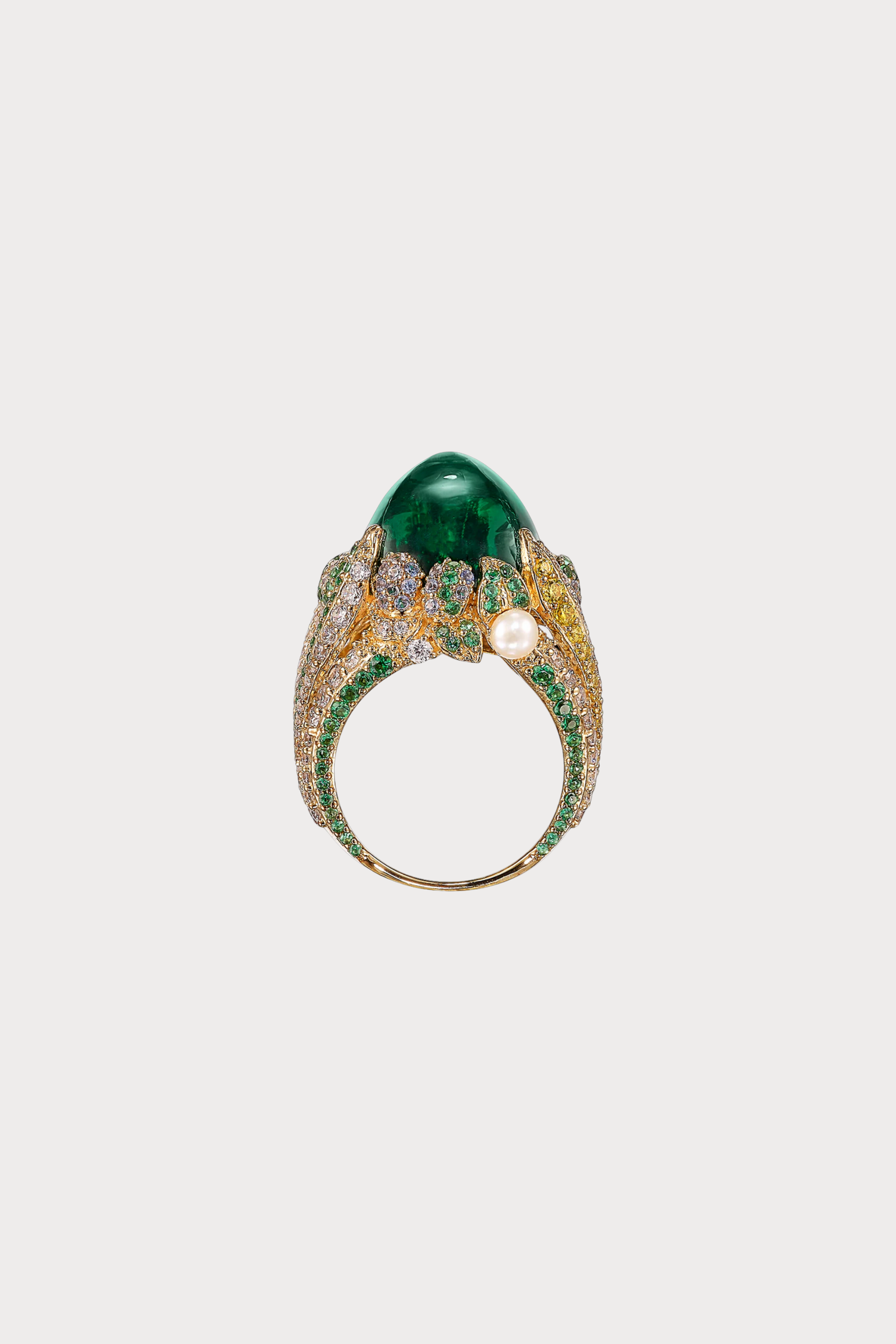 Emerald Sugarloaf Berry Ring