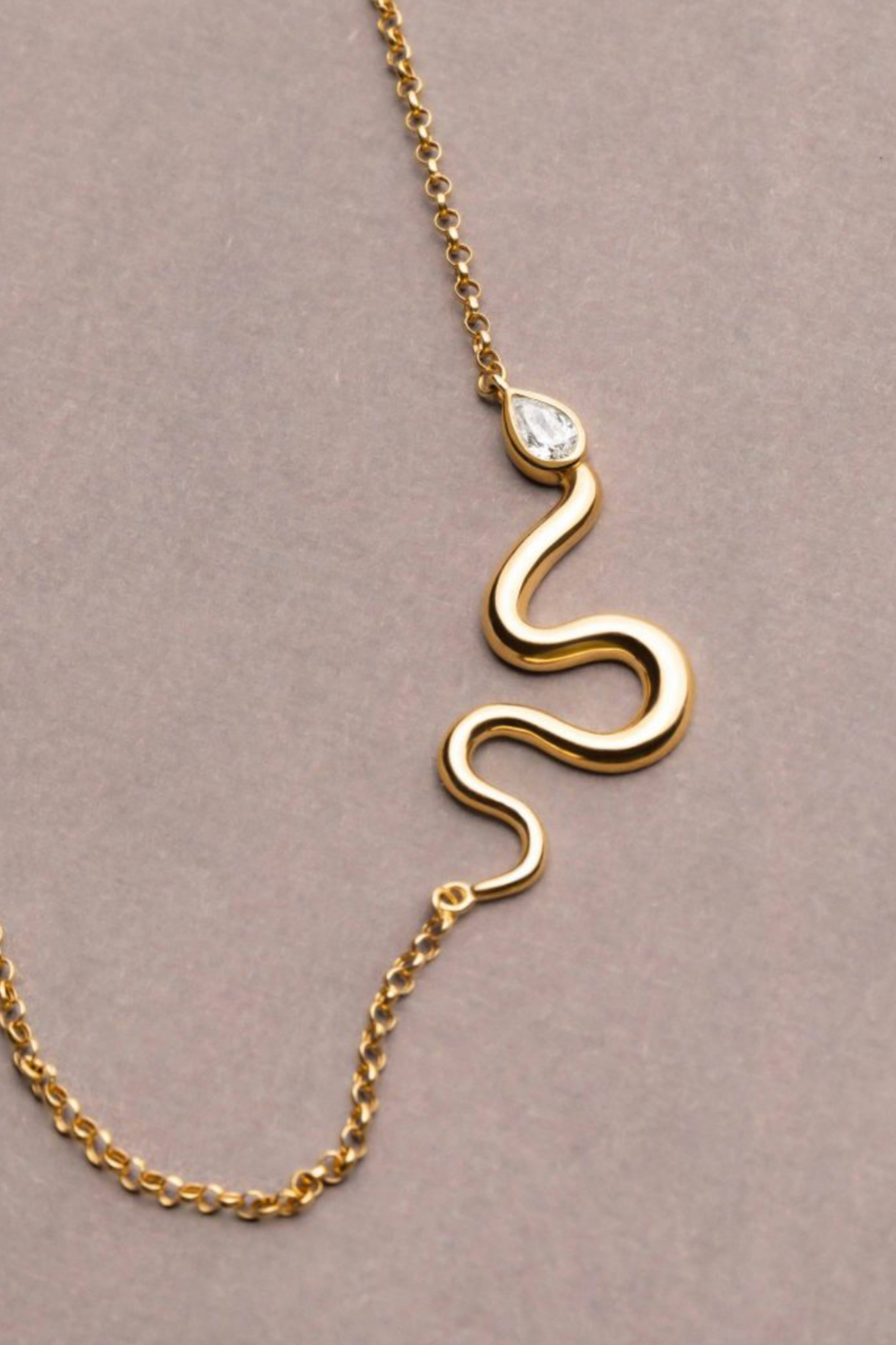 Boa Pear Diamon Necklace
