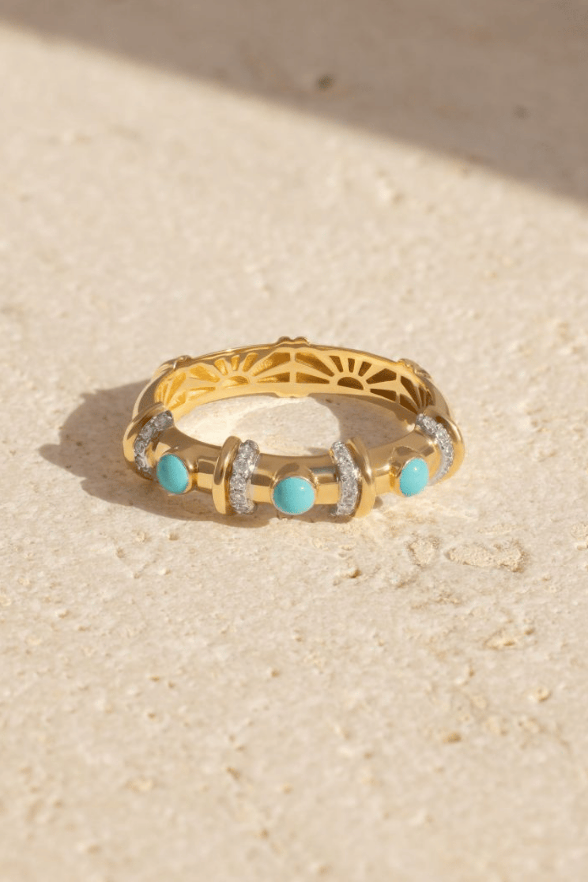 Milky Round Ring