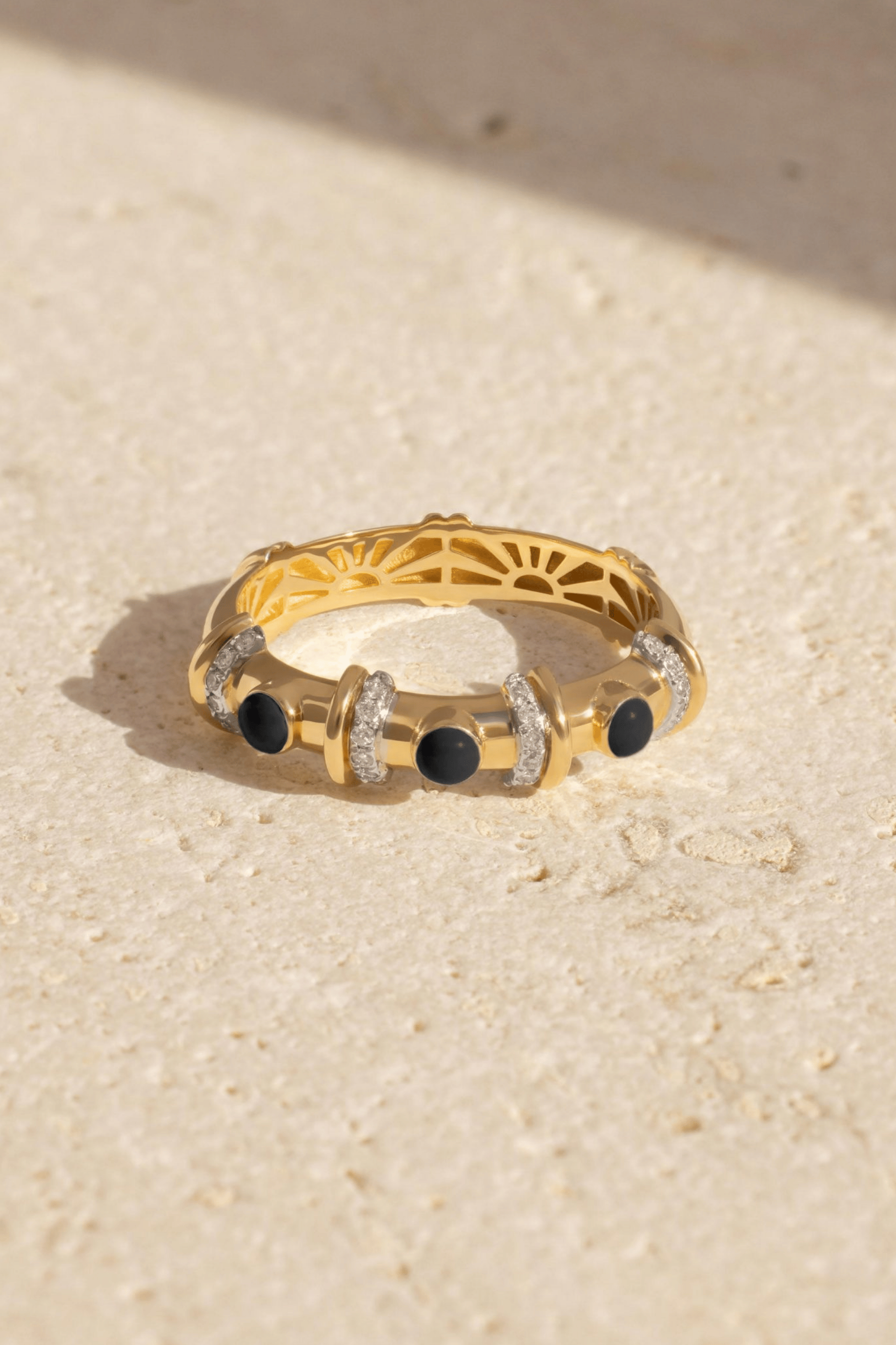 Milky Round Ring