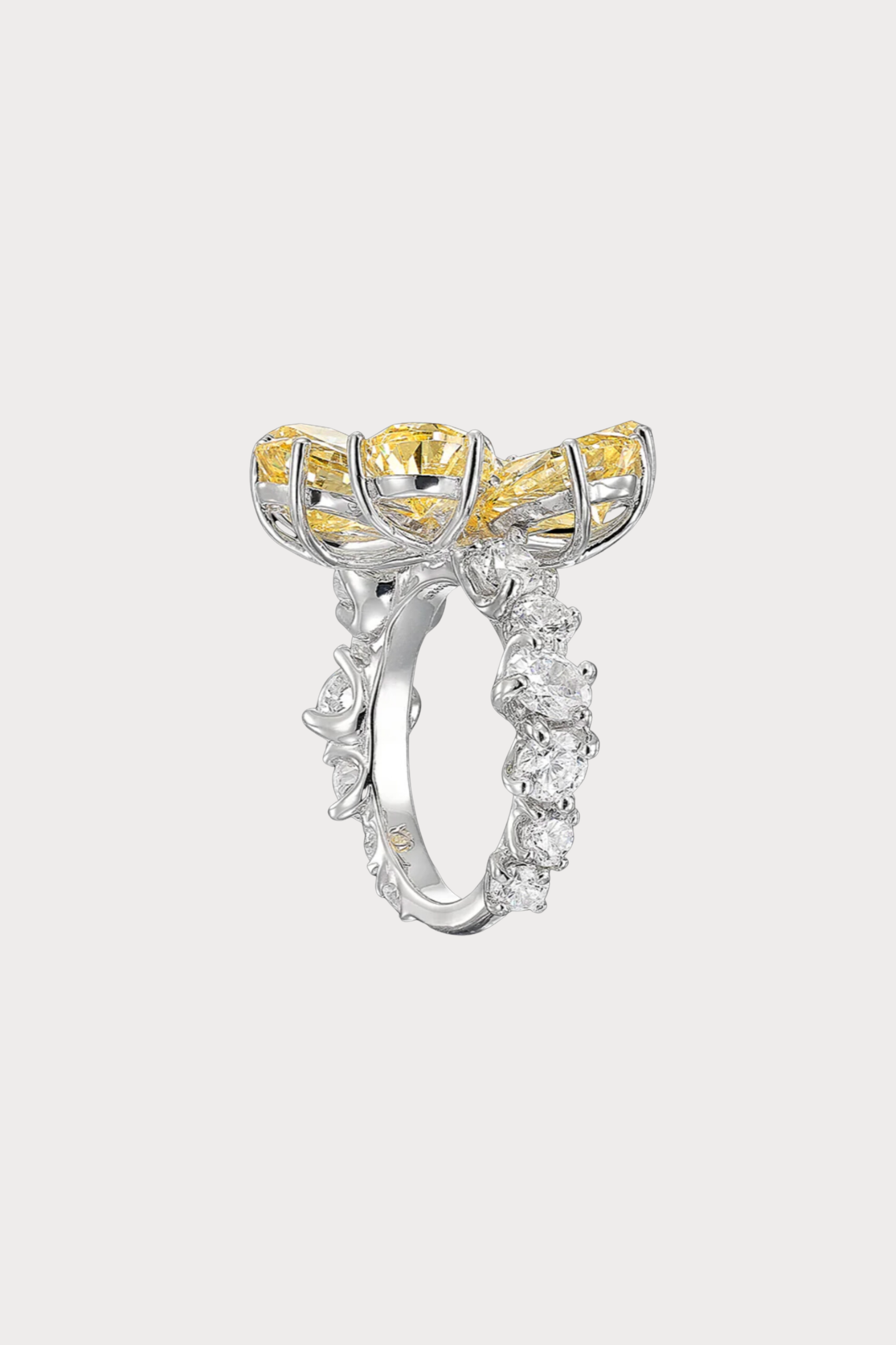 Marguerite Daisy Ring