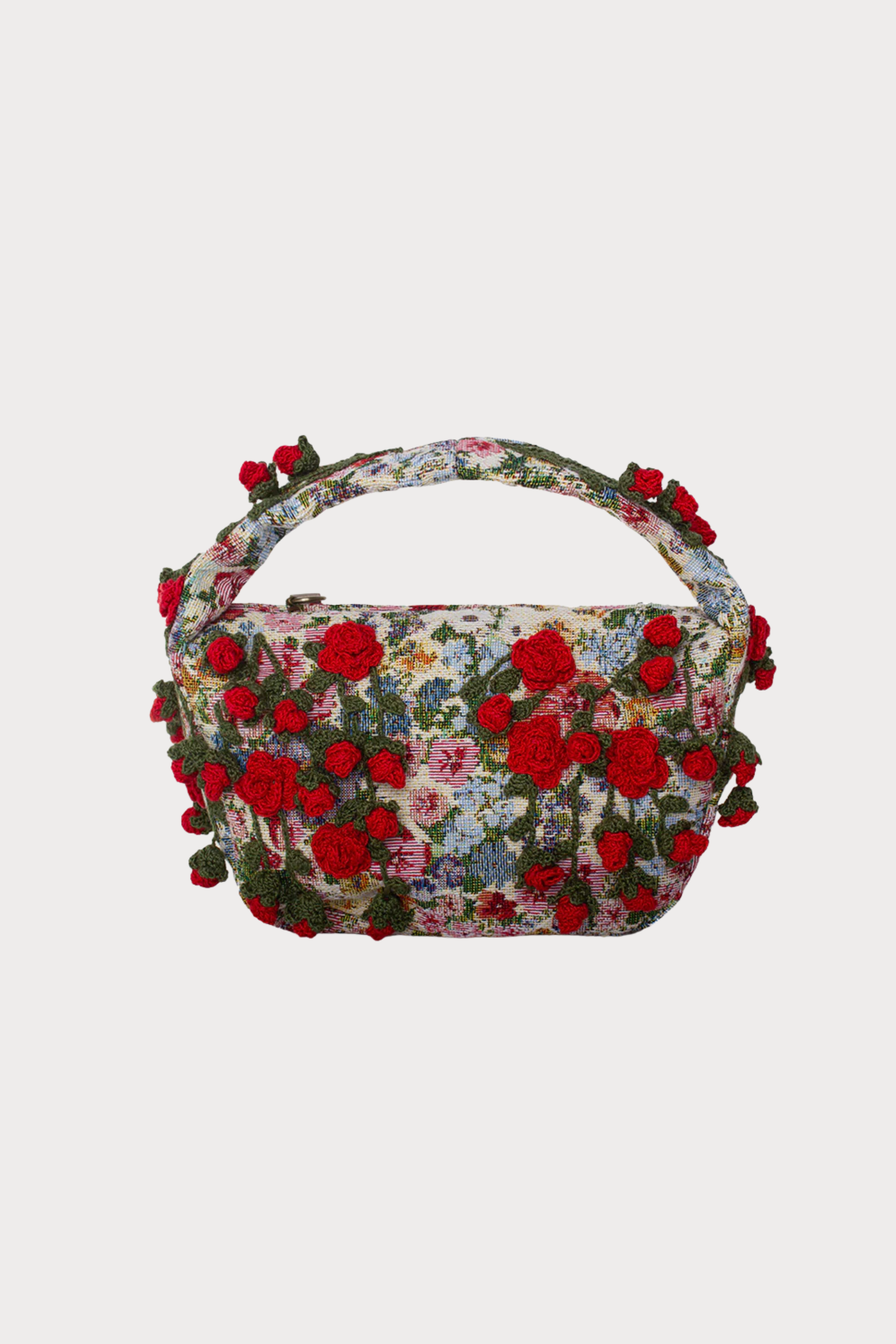Red Roses on Le Petit