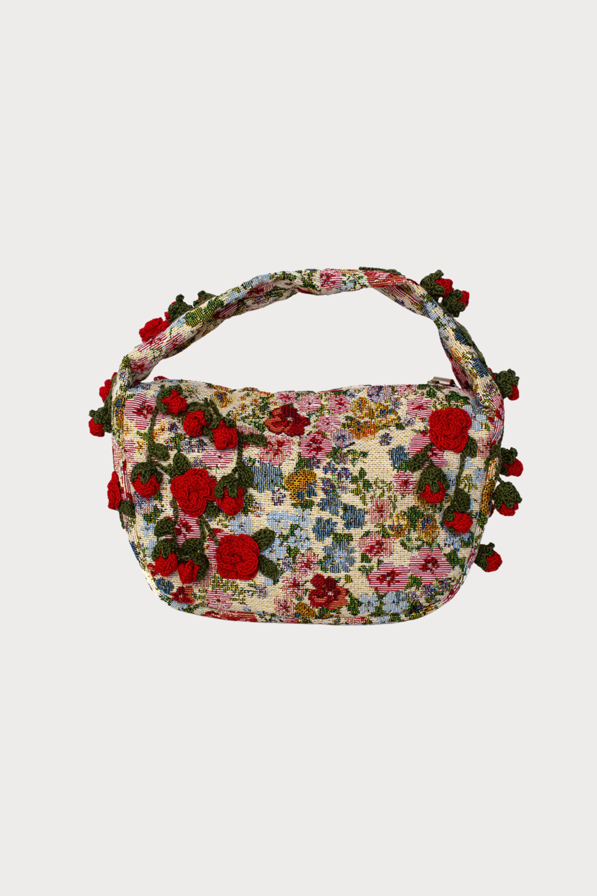 Red Roses on Le Petit