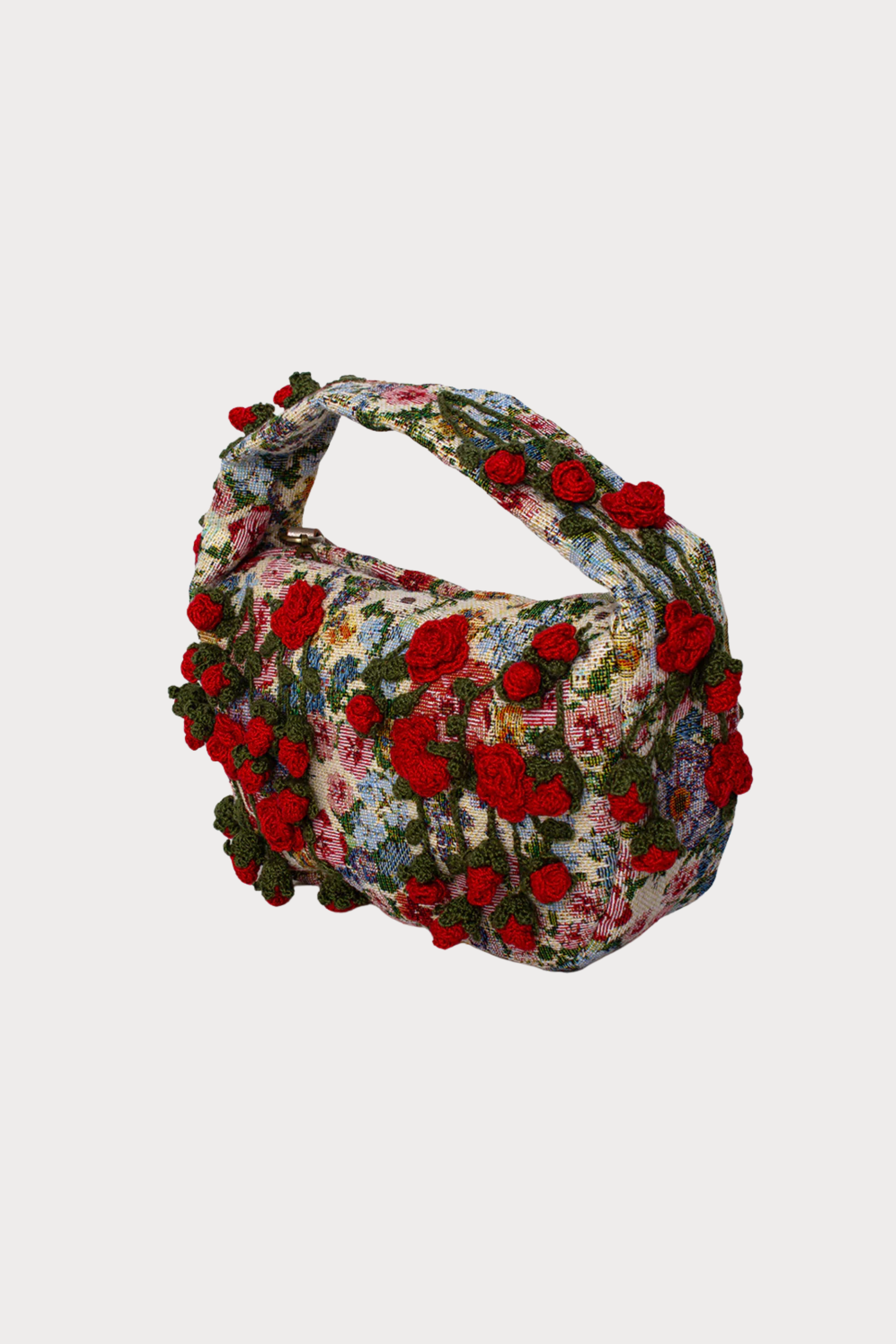 Red Roses on Le Petit